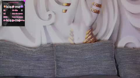 Snapshot of hailey_peach chatting on March 7, 9:06 pm HaileyPeach online show from March 7, 9:06 pm