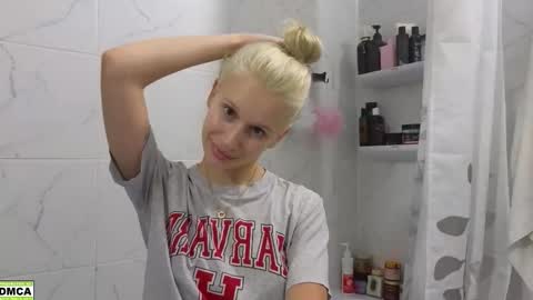 Snapshot of hailey_would chatting on September 30, 9:36 pm hailey_would online show from September 30, 9:36 pm