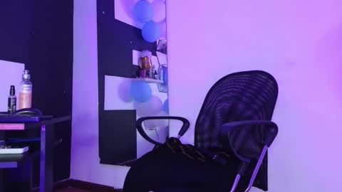 haileycat_ online show from October 5, 3:26 am