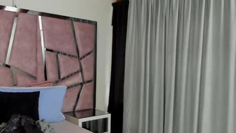 Hailey online show from October 11, 11:59 am