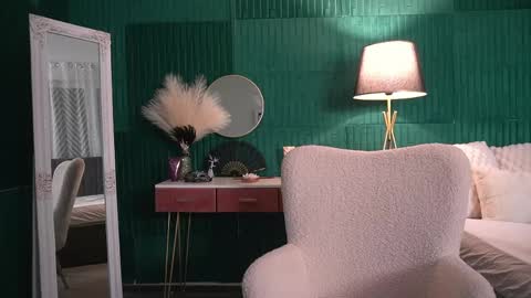 Hailey online show from April 2, 3:14 am