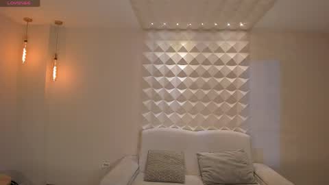 Hailey online show from March 23, 11:37 am