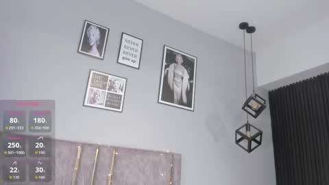 haileystonei online show from September 30, 2:05 pm