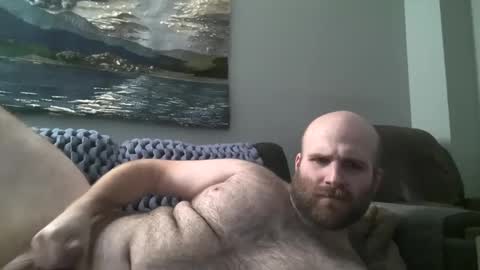 Snapshot of hairiestbear chatting on December 27, 3:26 pm Hairiest Bear online show from December 27, 3:26 pm