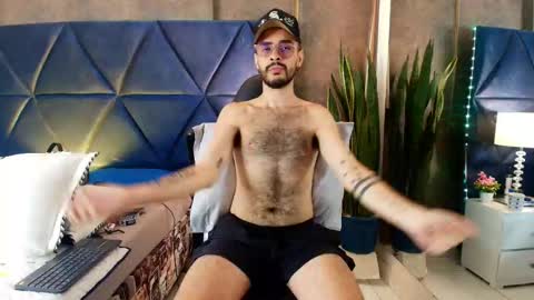 H A I R Y D I A M O N D online show from November 19, 3:06 am