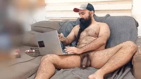 Hairy Beard Smoker online show from May 19, 2:35 pm