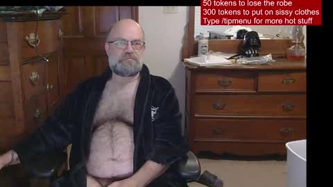 HairyDaddyBear69 online show from April 14, 11:35 am
