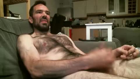 Snapshot of hairydude2015 chatting on September 8, 11:48 pm hairydude2015 online show from September 8, 11:48 pm