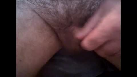 Snapshot of hairyman007 chatting on December 10, 9:33 am hairyman007 online show from December 10, 9:33 am