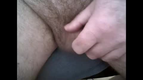 Snapshot of hairyman007 chatting on February 19, 10:23 am hairyman007 online show from February 19, 10:23 am