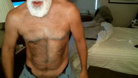 Hairy pecs online show from April 17, 9:17 pm