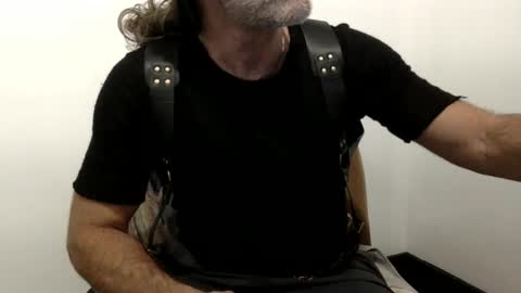 Snapshot of hairytonkas chatting on December 11, 3:24 am HairyTonkas online show from December 11, 3:24 am