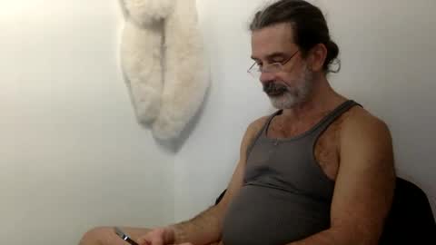 Snapshot of hairytonkas chatting on March 8, 9:17 am HairyTonkas online show from March 8, 9:17 am