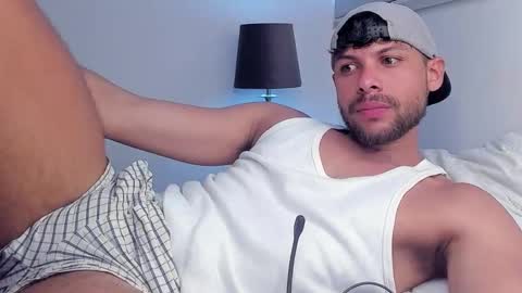 Independent       model  online show from March 16, 8:46 pm