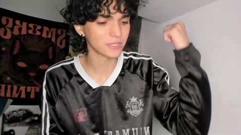 Snapshot of halan_jr chatting on September 12, 1:40 am halan online show from September 12, 1:40 am