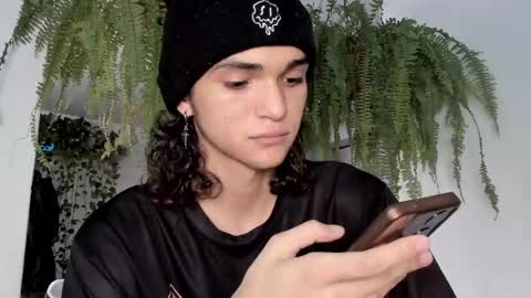 Snapshot of halan_jr chatting on February 26, 7:21 pm halan online show from February 26, 7:21 pm
