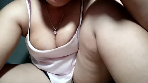 halenka_00 online show from May 21, 3:51 pm