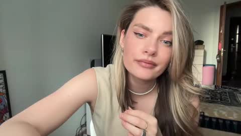 Snapshot of haley_rune chatting on February 4, 11:16 am haley_rune online show from February 4, 11:16 am