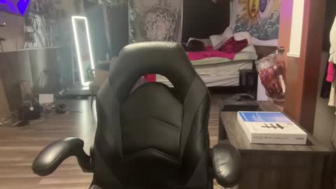 haleygss online show from September 17, 5:22 am