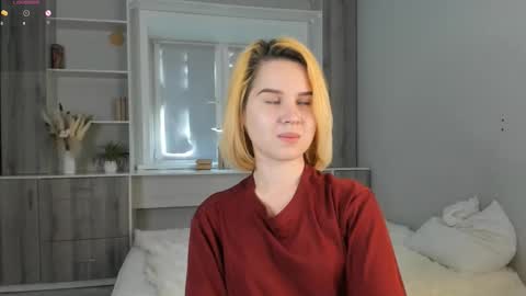 Snapshot of haleynygard chatting on September 21, 1:20 am Nika online show from September 21, 1:20 am
