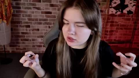 HaleySun online show from November 3, 9:10 am