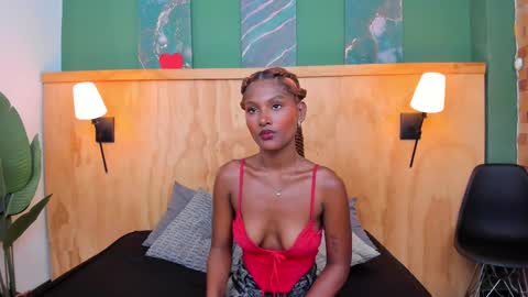 Halley Lorens online show from September 23, 7:20 pm