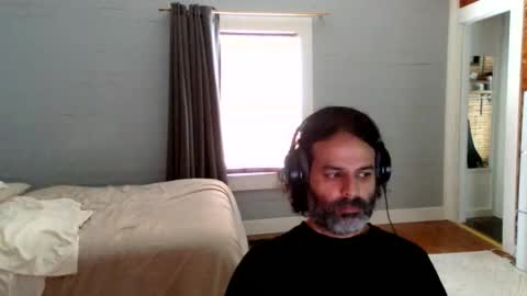 halycon2147818 online show from May 29, 8:18 pm