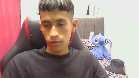 hamcummboy20 online show from April 25, 5:43 pm