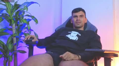 hamiltong12 online show from May 15, 1:25 am