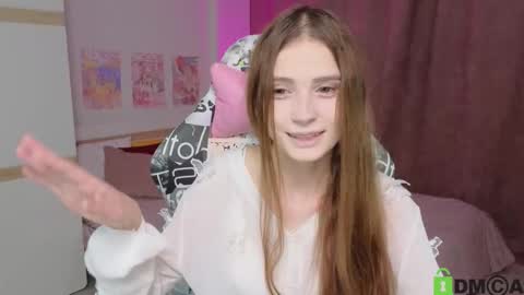 Snapshot of hana_flo chatting on September 18, 2:32 pm Hana online show from September 18, 2:32 pm