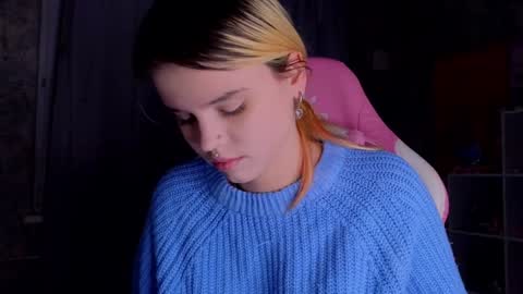 hana_mitsuri online show from February 3, 10:00 pm