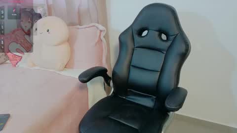 Snapshot of hanaa_rosse chatting on March 11, 2:18 pm Hanna Rosse online show from March 11, 2:18 pm