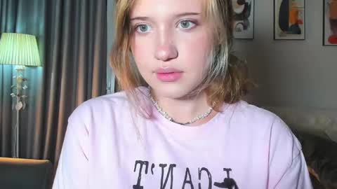 hanahwoods online show from February 22, 10:20 pm