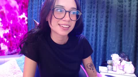 Snapshot of hanaku_8 chatting on January 13, 2:32 pm Hanaku online show from January 13, 2:32 pm