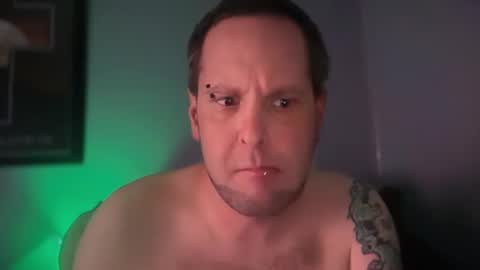 hand_banana_420 online show from October 6, 2:18 am