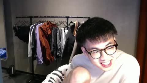 handsome_mannn online show from March 3, 12:48 am