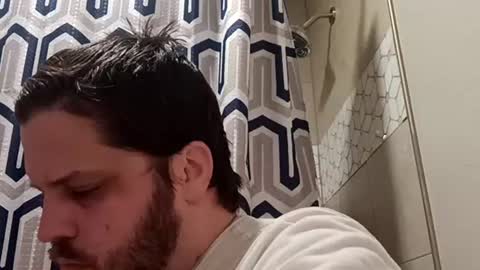 handsomedaddy198923 online show from December 16, 7:58 am