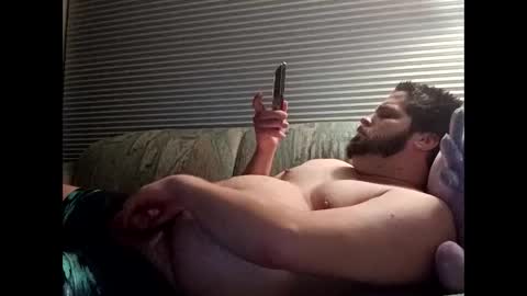 handsomedaddy198923 online show from November 1, 7:40 am