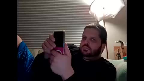 handsomedaddy198923 online show from October 14, 6:27 am