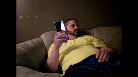 Handsomedaddy198923 online show from April 9, 7:36 am