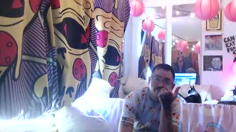 Snapshot of hankrams chatting on September 20, 7:17 pm hank rams online show from September 20, 7:17 pm