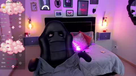 hanna  online show from November 15, 3:41 am