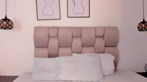 hanna__evans_ online show from November 25, 12:04 pm