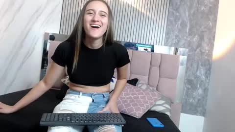 Hanna Palmer online show from December 5, 11:41 am