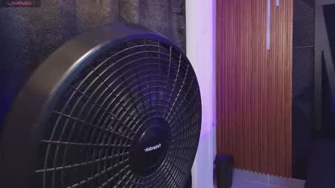 HANNA BECKER online show from February 21, 11:24 am