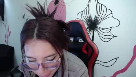 mara online show from May 18, 1:28 pm