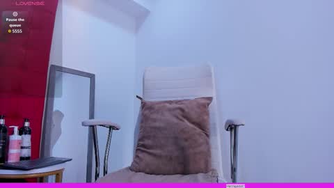  Hanna online show from December 15, 9:44 pm