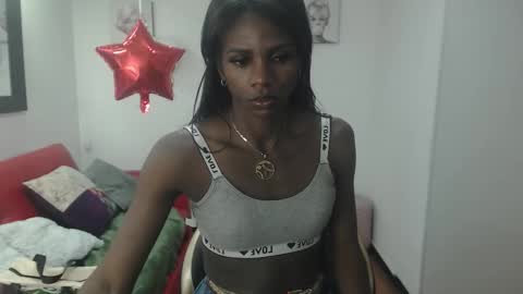 hanna_lamber online show from March 5, 1:53 pm