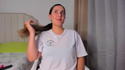 Hanna online show from March 15, 1:32 am