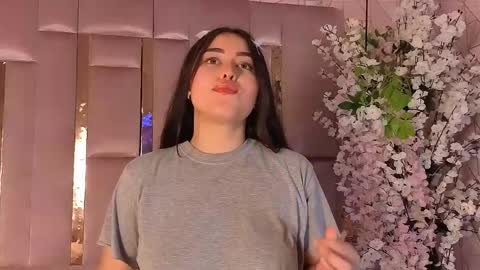  Hanna Collins  online show from October 11, 2:11 pm